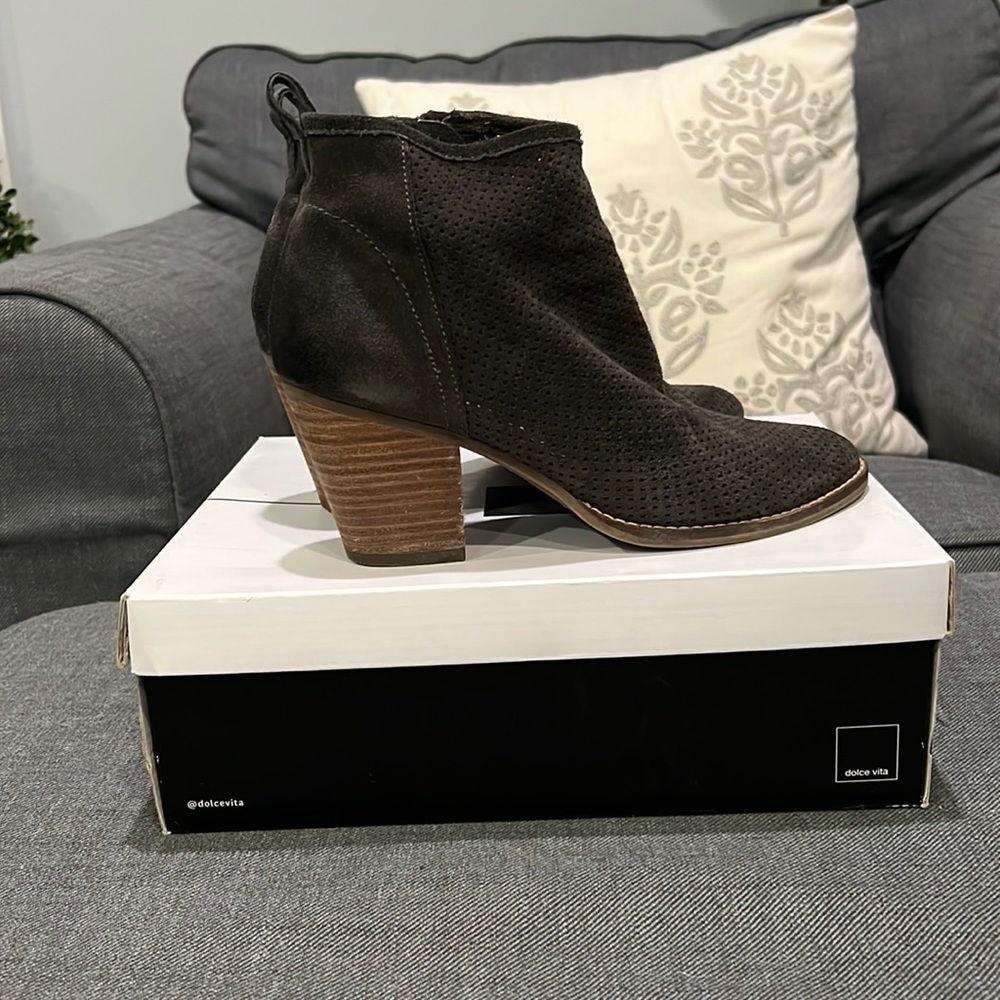 Women’s Dolce Vita grey suede bootie.  Size 7.5.  Good condition.